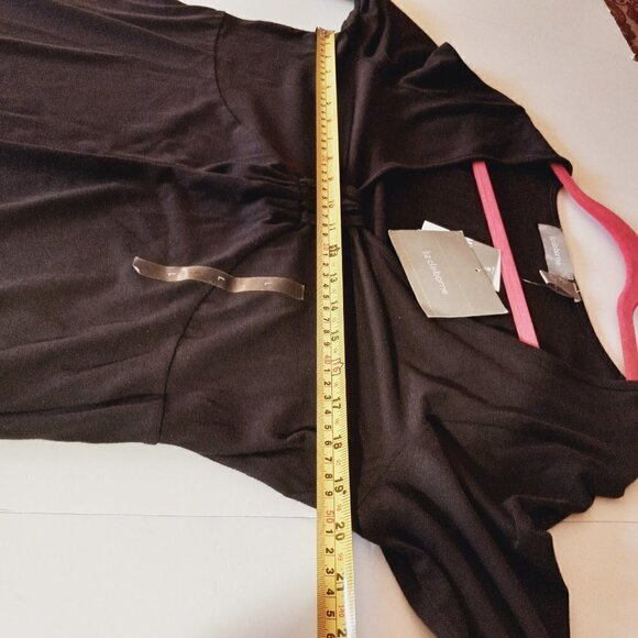 LIZ Claiborne  Blouse  Black V Neck 3/4 Sleeve Pull Over - Picture 7 of 9